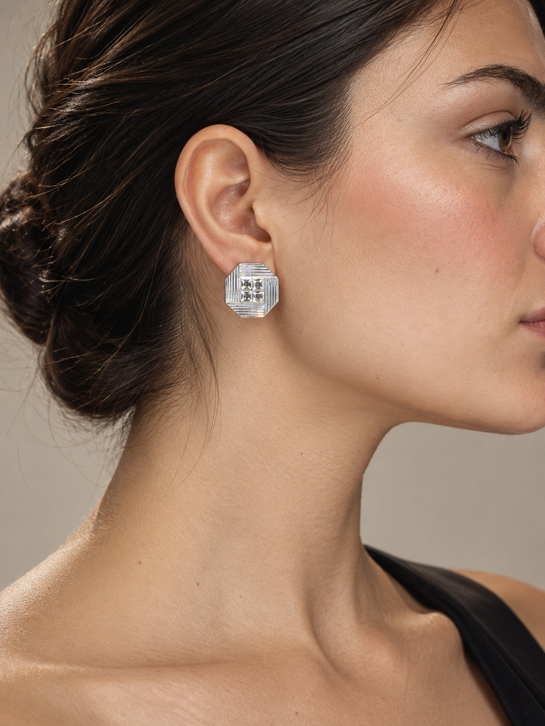 Armora Unique Mini Earring